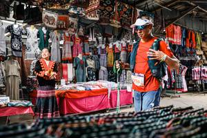 BIB: 
                            <button type="button" onclick="openModal(25581676)" class="btn btn-primary btn-sm float-right btn-popup" data-toggle="modal" data-target=".modal-high-quality">
                        <i class="fas fa-shopping-cart"></i> Add to Cart
                    </button>
                                            <button type="button" onclick="isThisMe(25581676, true)" class="btn btn-success btn-sm float-right btn-popup btn-isme hidden" data-toggle="tooltip" data-placement="bottom" title="นี่คือรูปของคุณใช่ไหม คลิกที่นี่เพื่อเอาเข้าอัลบั้ม">
                        <i class="fas fa-plus"></i> Add to album
                    </button>
                    <button type="button" onclick="isThisMe(25581676, false)" class="btn btn-warning btn-sm float-right btn-popup btn-isnotme hidden">
                        <i class="fas fa-ban"></i> Remove from album
                    </button>